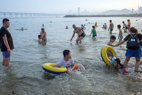 大連海邊游泳哪裏好-如何在大連選擇最佳的游泳地點